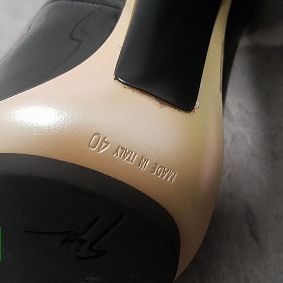 Giuseppe Zanotti Patent Leather Heels Vernice Nero - Picture 7 of 7